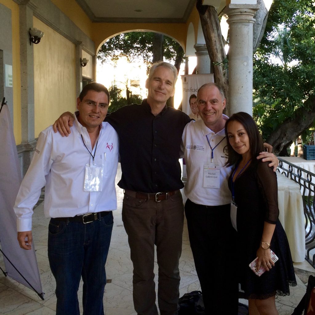 John Curington y Michel Labrecque y Alicia in Mexico